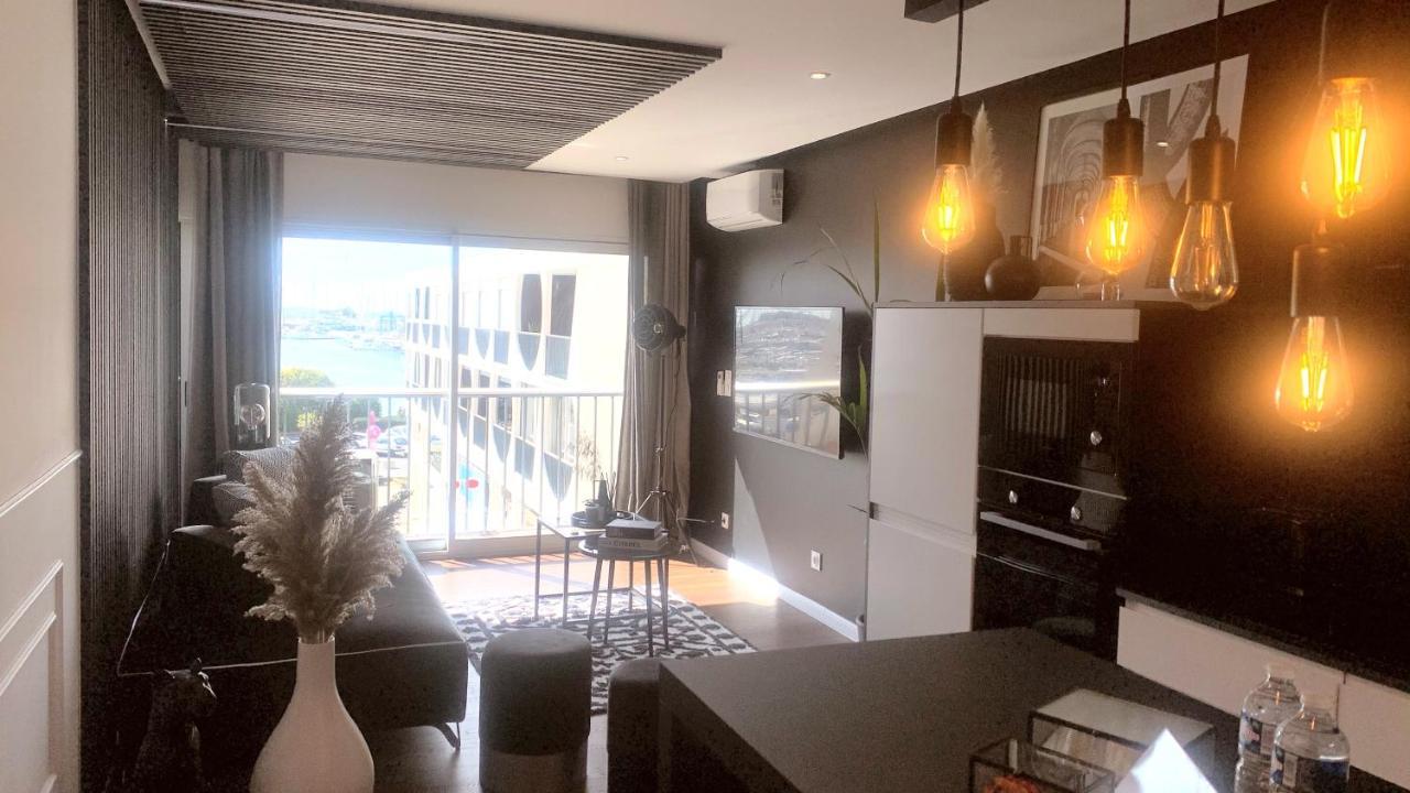 Appartement Vue Port Et Acces Direct Mer, Centre Ville De La Grande Motte Pres De Montpellier 외부 사진